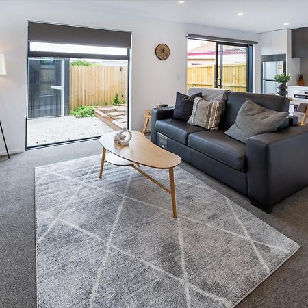 2Br Townhouse: Cosy, Close To City, Car Park Christchurch Exterior photo